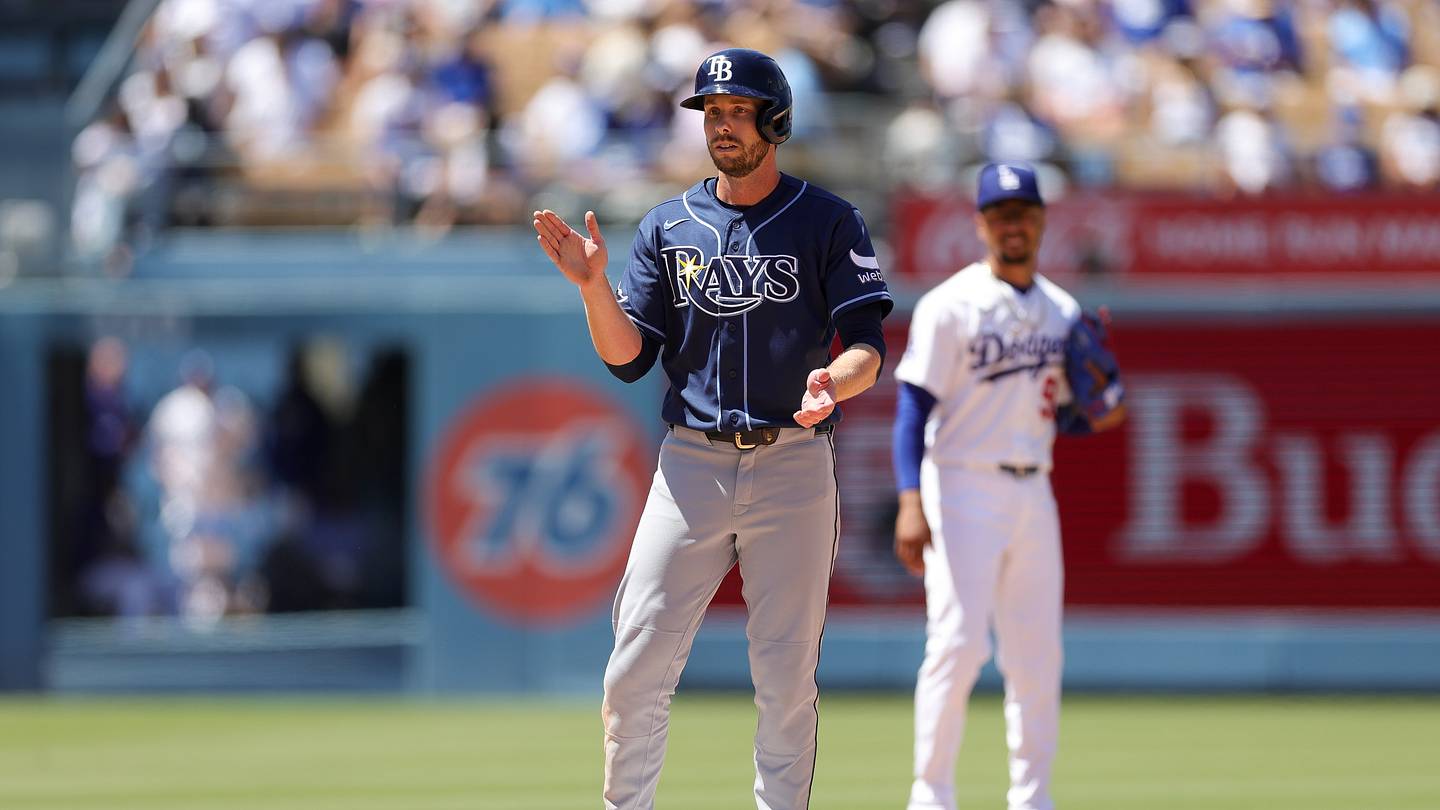Sources: Rays to sign Austin Slater to minor-league contract