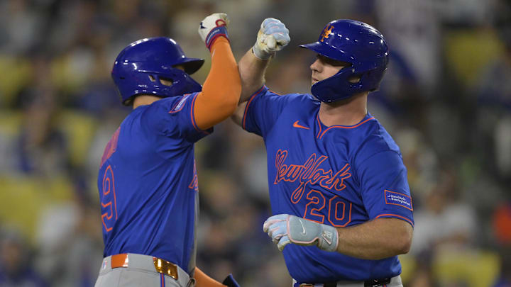 Jun 4, 2025; Los Angeles, California, USA; New York Mets first baseman Pete Alonso (20) is greeted by left fielder Brandon Nimmo (9) after hitting a three run home run in the eighth inning against the Los Angeles Dodgers at Dodger Stadium. Mandatory Credit: Jayne Kamin-Oncea-Imagn Images Jun 4, 2025; Los Angeles, California, USA; New York Mets first baseman Pete Alonso (20) is greeted by left fielder Brandon Nimmo (9) after hitting a three run home run in the eighth inning against the Los Angeles Dodgers at Dodger Stadium. Mandatory Credit: Jayne Kamin-Oncea-Imagn Images