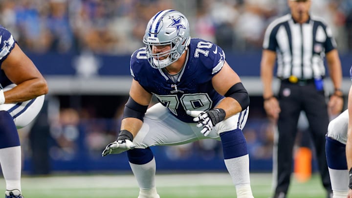 Oct 13, 2024; Arlington, Texas, USA; Dallas Cowboys guard Zack Martin (70) lines up for the snap during the first quarter against the Detroit Lions at AT&T Stadium. Mandatory Credit: Andrew Dieb-Imagn Images Oct 13, 2024; Arlington, Texas, USA; Dallas Cowboys guard Zack Martin (70) lines up for the snap during the first quarter against the Detroit Lions at AT&T Stadium. Mandatory Credit: Andrew Dieb-Imagn Images