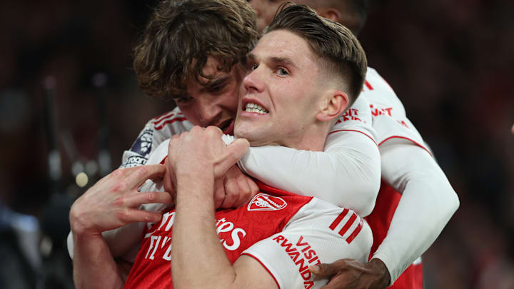 Arsenal voit de plus en plus le trophée de la Premier League à la fin de la saison.