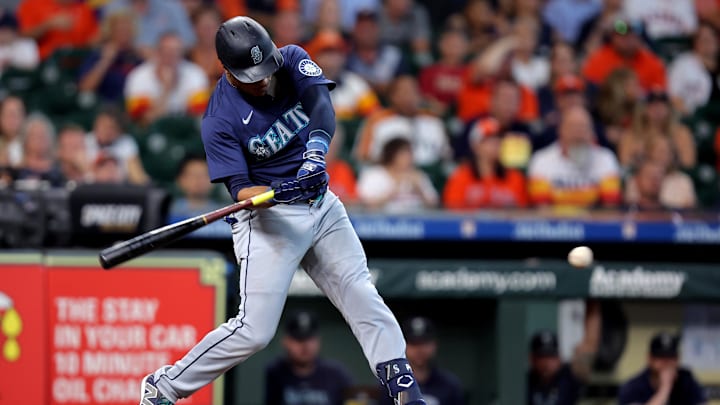 Seattle Mariners second baseman Jorge Polanco (7) hits a single against the Houston Astros during the second inning at Minute Maid Park on Sept 25.