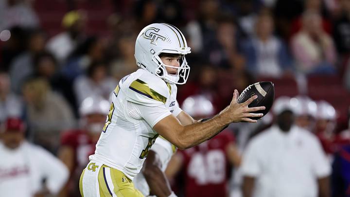Sep 26, 2026; Stanford, California, USA; Georgia Tech Yellow Jackets quarterback Alberto Mendoza (15) drops back to pass during the first quarter against the Stanford Cardinal at Stanford Stadium. Mandatory Credit: Sergio Estrada-Imagn Images Sep 26, 2026; Stanford, California, USA; Georgia Tech Yellow Jackets quarterback Alberto Mendoza (15) drops back to pass during the first quarter against the Stanford Cardinal at Stanford Stadium. Mandatory Credit: Sergio Estrada-Imagn Images