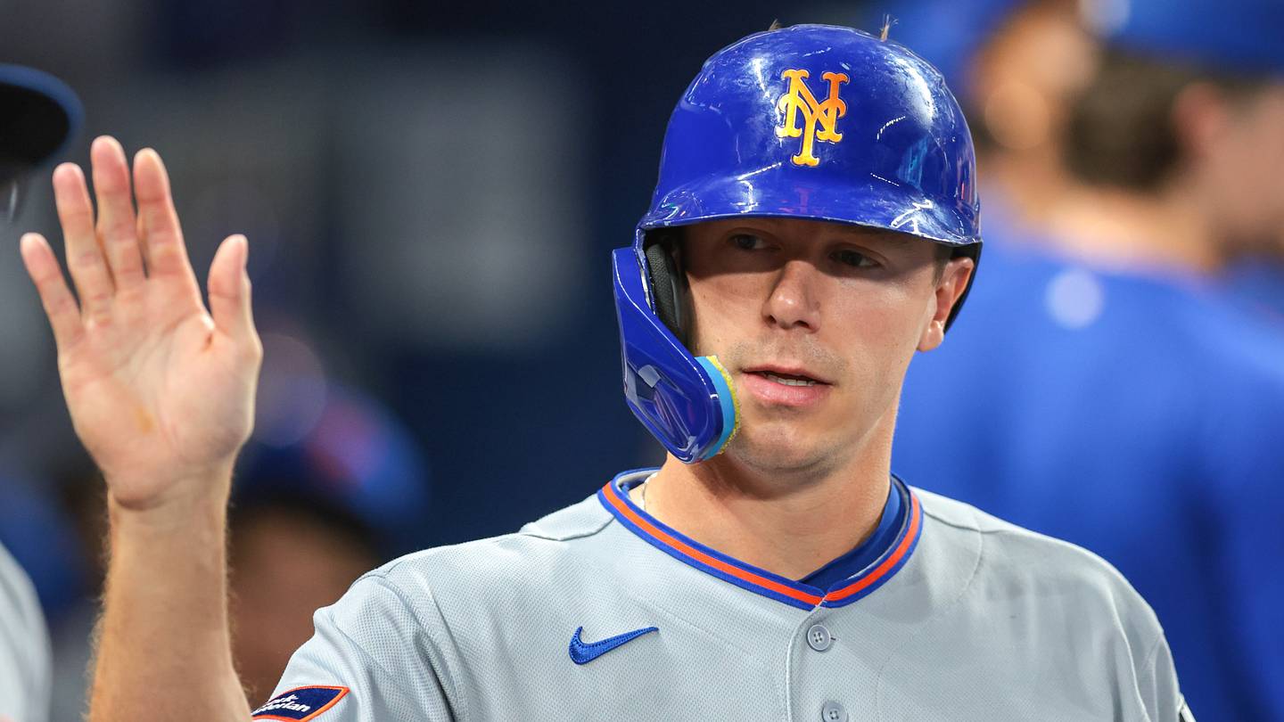 Mets Face Difficult Roster Decision With Crowded First-Base Picture