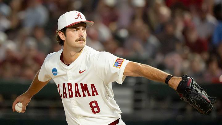 June 6, 2026; Tuscaloosa, AL, USA; Alabama pitcher Tyler Fay (8) makes a pitch during the NCAA Tuscaloosa Super Regional game between Alabama and St. John’s at Sewell-Thomas Stadium. June 6, 2026; Tuscaloosa, AL, USA; Alabama pitcher Tyler Fay (8) makes a pitch during the NCAA Tuscaloosa Super Regional game between Alabama and St. John’s at Sewell-Thomas Stadium.