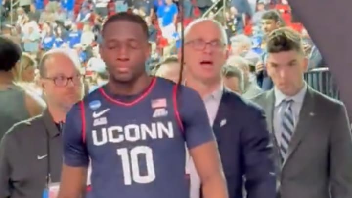 Dan Hurley was not happy with the refs after UConn's loss to Florida. 