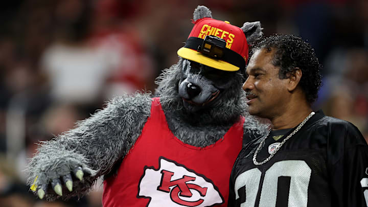 Kansas City Chiefs v Las Vegas Raiders