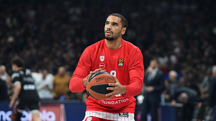 Partizan Mozzart Bet Belgrade v Olympiacos Piraeus - 2023/2024 Turkish Airlines EuroLeague