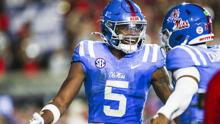 Nov 15, 2025; Oxford, Mississippi, USA; Mississippi Rebels running back Kewan Lacy (5) celebrates after rushing for a touchdown against the Florida Gators during the first quarter at Vaught-Hemingway Stadium. Mandatory Credit: Petre Thomas-Imagn Images Nov 15, 2025; Oxford, Mississippi, USA; Mississippi Rebels running back Kewan Lacy (5) celebrates after rushing for a touchdown against the Florida Gators during the first quarter at Vaught-Hemingway Stadium. Mandatory Credit: Petre Thomas-Imagn Images