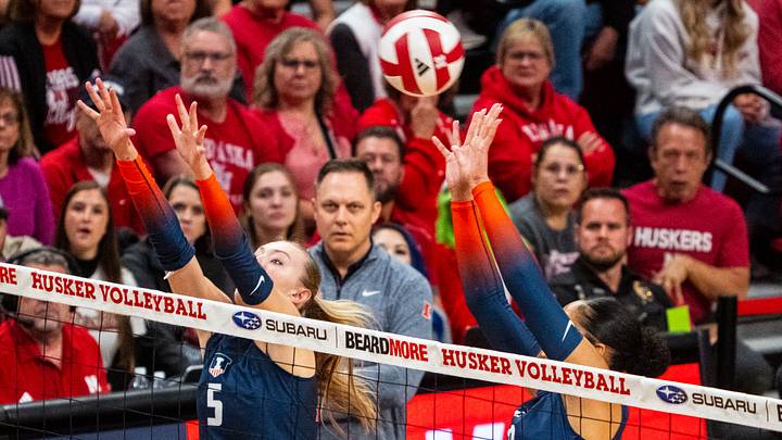 Oct 25, 2024; Lincoln, NE, USA; Illinois Fighting Illini outside hitter Taylor de Boer (5) and outside hitter Laynie Smith (23) go up for a block against the Nebraska Cornhuskers during the first set at Bob Devaney Sports Center. Mandatory Credit: Dylan Widger-Imagn Images Oct 25, 2024; Lincoln, NE, USA; Illinois Fighting Illini outside hitter Taylor de Boer (5) and outside hitter Laynie Smith (23) go up for a block against the Nebraska Cornhuskers during the first set at Bob Devaney Sports Center. Mandatory Credit: Dylan Widger-Imagn Images