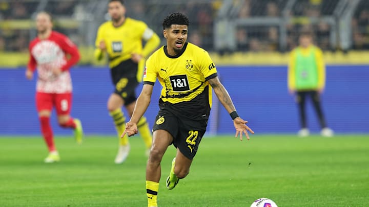 Borussia Dortmund v Sport-Club Freiburg - Bundesliga