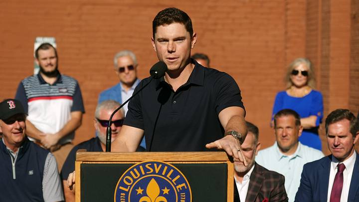 L.A. Dodgers' Will Smith got a Hometown Hero banner in downtown Louisville.
Sept. 15, 2026 L.A. Dodgers' Will Smith got a Hometown Hero banner in downtown Louisville.
Sept. 15, 2026