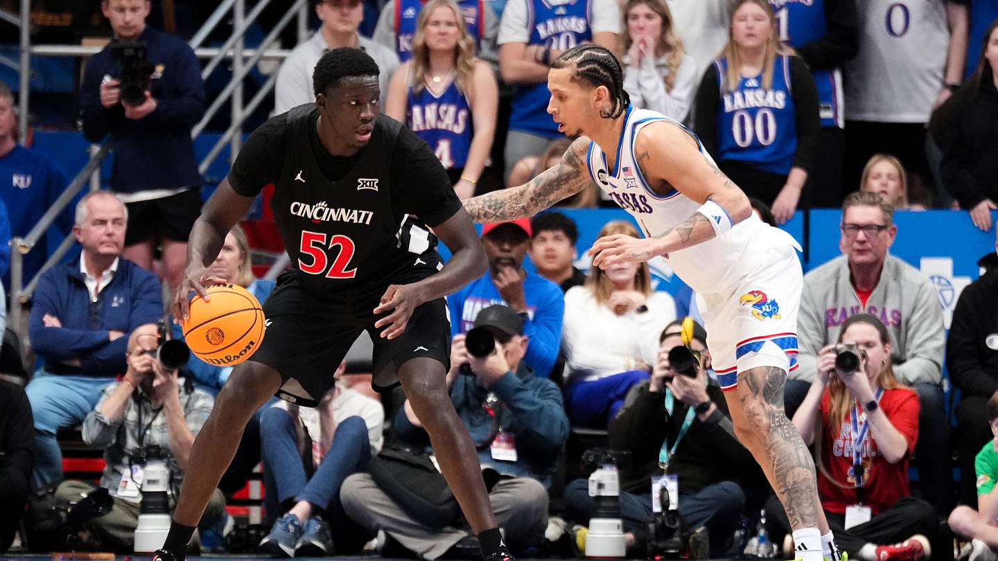 Dusty May Explains How Michigan Can 'Tweak' Its System For Skilled 7'2" Moustapha Thiam