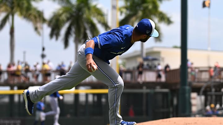 Toronto Blue Jays third baseman Isiah Kiner-Falefa (7) prepares to make a throw in the second inning of the spring training game against the Pittsburgh Pirates at LECOM Park on March 25, 2024.