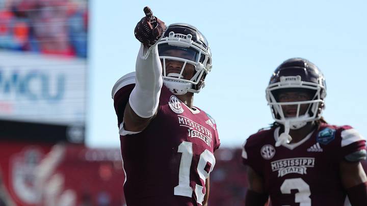Jan 2, 2023; Tampa, FL, USA;Mississippi State Bulldogs safety Collin Duncan (19) celebrates with Jan 2, 2023; Tampa, FL, USA;Mississippi State Bulldogs safety Collin Duncan (19) celebrates with