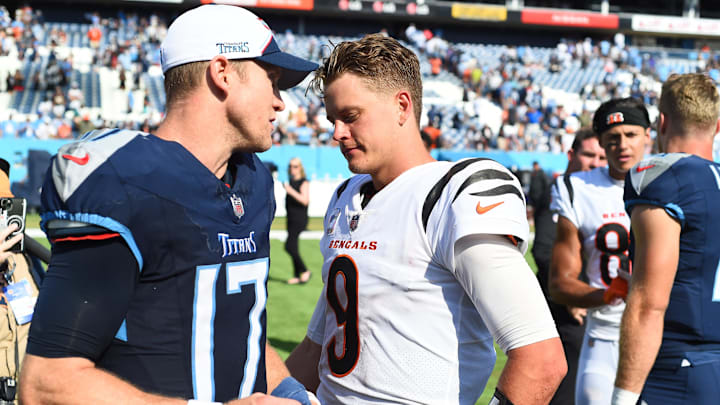 Oct 1, 2023; Nashville, Tennessee, USA; Tennessee Titans quarterback Ryan Tannehill (17) talks with