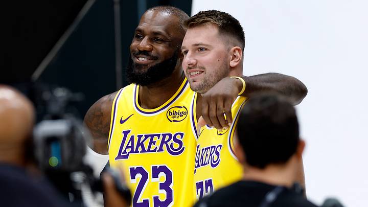 La NBA será transmitida por Amazon en México; LeBron James y Luka Doncic posan para la nueva campaña con los Lakers La NBA será transmitida por Amazon en México; LeBron James y Luka Doncic posan para la nueva campaña con los Lakers