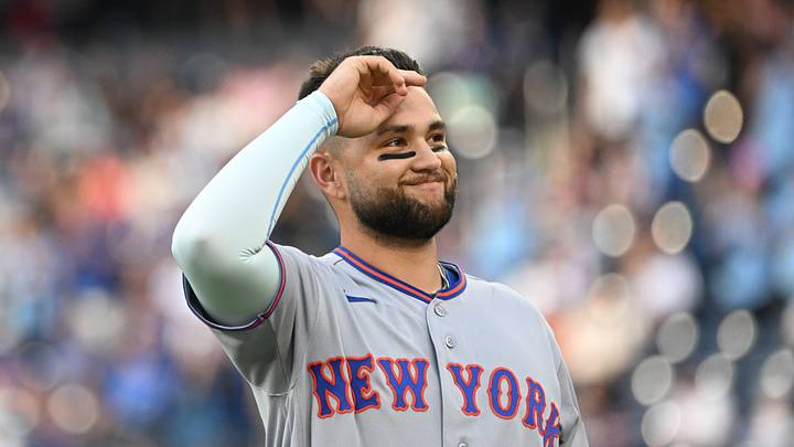 Jun 29, 2026; Toronto, Ontario, CAN;  New York Mets third baseman Bo Bichette (19) acknowledges fans applause after watching a video tribute before playing his former club the Toronto Blue Jays at Rogers Centre. Mandatory Credit: Dan Hamilton-Imagn Images