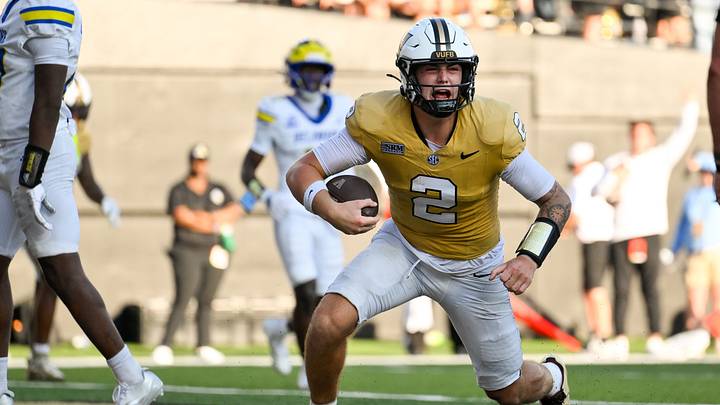 Sep 12, 2026; Nashville, Tennessee, USA; Vanderbilt Commodores quarterback Jared Curtis (2) celebrates his touchdown against the Delaware Blue Hens during the second half at FirstBank Stadium. Mandatory Credit: Steve Roberts-Imagn Images Sep 12, 2026; Nashville, Tennessee, USA; Vanderbilt Commodores quarterback Jared Curtis (2) celebrates his touchdown against the Delaware Blue Hens during the second half at FirstBank Stadium. Mandatory Credit: Steve Roberts-Imagn Images
