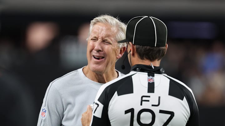 Sep 15, 2025; Paradise, Nevada, USA; Las Vegas Raiders head coach Pete Carroll reacts to a call during the second quarter against the Los Angeles Chargers at Allegiant Stadium. Mandatory Credit: Kiyoshi Mio-Imagn Images Sep 15, 2025; Paradise, Nevada, USA; Las Vegas Raiders head coach Pete Carroll reacts to a call during the second quarter against the Los Angeles Chargers at Allegiant Stadium. Mandatory Credit: Kiyoshi Mio-Imagn Images