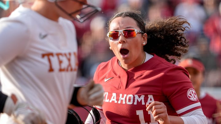 Oklahoma starting pitcher Kierston Deal Oklahoma starting pitcher Kierston Deal