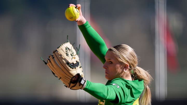 Oregon pitcher Lyndsey Grein is one of five college softball players who might not get a Golden Ticket from the AUSL.
