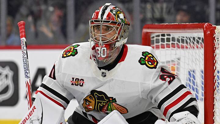 Mar 26, 2026; Philadelphia, Pennsylvania, USA; Chicago Blackhawks goaltender Spencer Knight (30) against the Philadelphia Flyers during the third period at Xfinity Mobile Arena. Mandatory Credit: Eric Hartline-Imagn Images