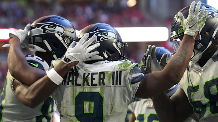 Nov 6, 2022; Phoenix, AZ, United States; Seattle Seahawks running back Kenneth Walker III (9)