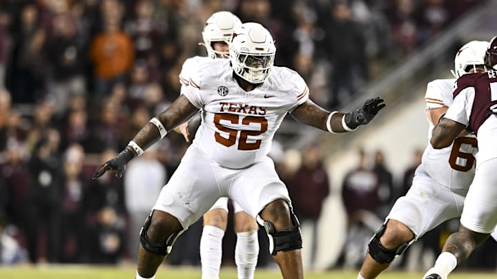Texas Longhorns offensive lineman DJ Campbell (52) blocks during the second half Texas Longhorns offensive lineman DJ Campbell (52) blocks during the second half