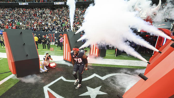 Jan 11, 2025; Houston, Texas, USA; Houston Texans offensive tackle Laremy Tunsil (78) runs onto the field before the game against the Los Angeles Chargers in an AFC wild card game at NRG Stadium. Mandatory Credit: Troy Taormina-Imagn Images Jan 11, 2025; Houston, Texas, USA; Houston Texans offensive tackle Laremy Tunsil (78) runs onto the field before the game against the Los Angeles Chargers in an AFC wild card game at NRG Stadium. Mandatory Credit: Troy Taormina-Imagn Images