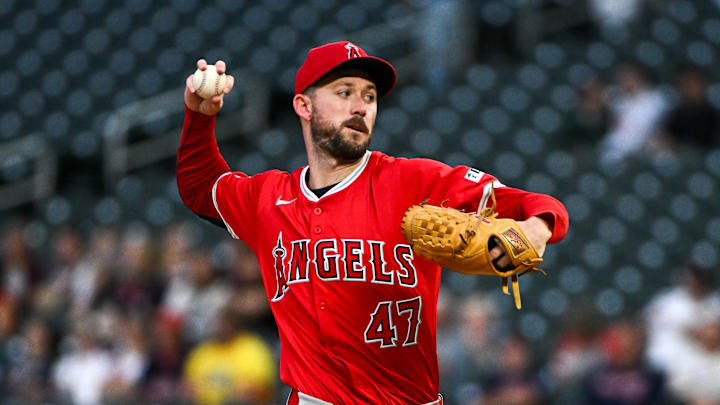 Los Angeles Angels v Minnesota Twins