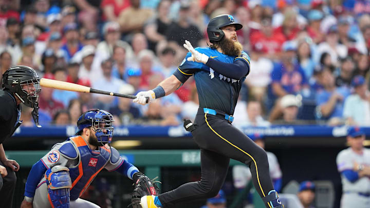 The Phillies are favored at home on Saturday.