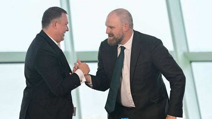 May 6, 2026; Milwaukee, WI, USA; Milwaukee Bucks general manager Jon Horst (left) introduce snew head coach Taylor Jenkins at a press conference at Milwaukee Art Museum. Mandatory Credit: Benny Sieu-Imagn Images May 6, 2026; Milwaukee, WI, USA; Milwaukee Bucks general manager Jon Horst (left) introduce snew head coach Taylor Jenkins at a press conference at Milwaukee Art Museum. Mandatory Credit: Benny Sieu-Imagn Images