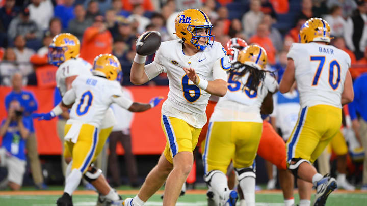 Oct 18, 2025; Syracuse, New York, USA; Pittsburgh Panthers quarterback Mason Heintschel (6) looks to pass against the Syracuse Orange during the first half at the JMA Wireless Dome. Mandatory Credit: Rich Barnes-Imagn Images Oct 18, 2025; Syracuse, New York, USA; Pittsburgh Panthers quarterback Mason Heintschel (6) looks to pass against the Syracuse Orange during the first half at the JMA Wireless Dome. Mandatory Credit: Rich Barnes-Imagn Images
