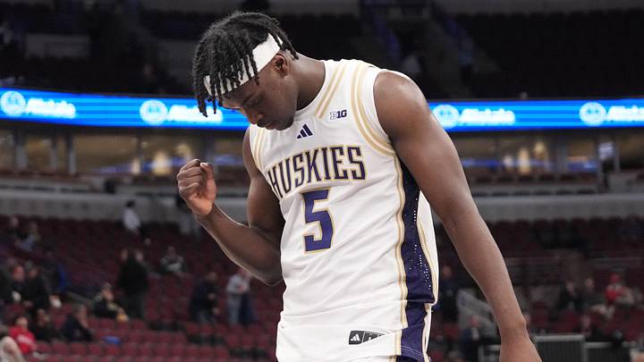 Mar 11, 2026; Chicago, IL, USA; Washington Huskies guard Zoom Diallo (5) celebrates his team’s win against the Southern California Trojans at United Center. Mandatory Credit: David Banks-Imagn Images Mar 11, 2026; Chicago, IL, USA; Washington Huskies guard Zoom Diallo (5) celebrates his team’s win against the Southern California Trojans at United Center. Mandatory Credit: David Banks-Imagn Images