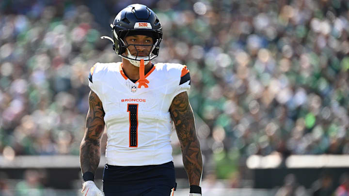 Oct 5, 2025; Philadelphia, Pennsylvania, USA; Denver Broncos tight end Evan Engram (1) against the Philadelphia Eagles at Lincoln Financial Field. Mandatory Credit: Eric Hartline-Imagn Images Oct 5, 2025; Philadelphia, Pennsylvania, USA; Denver Broncos tight end Evan Engram (1) against the Philadelphia Eagles at Lincoln Financial Field. Mandatory Credit: Eric Hartline-Imagn Images