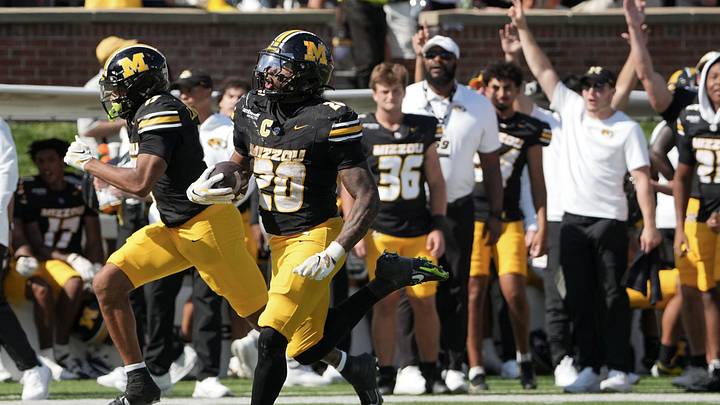 Oct 10, 2026; Columbia, Missouri, USA; Missouri Tigers running back Jamal Roberts (20) scores against the Texas A&M Aggies during the second half of the game at Faurot Field at Memorial Stadium. Mandatory Credit: Denny Medley-Imagn Images Oct 10, 2026; Columbia, Missouri, USA; Missouri Tigers running back Jamal Roberts (20) scores against the Texas A&M Aggies during the second half of the game at Faurot Field at Memorial Stadium. Mandatory Credit: Denny Medley-Imagn Images