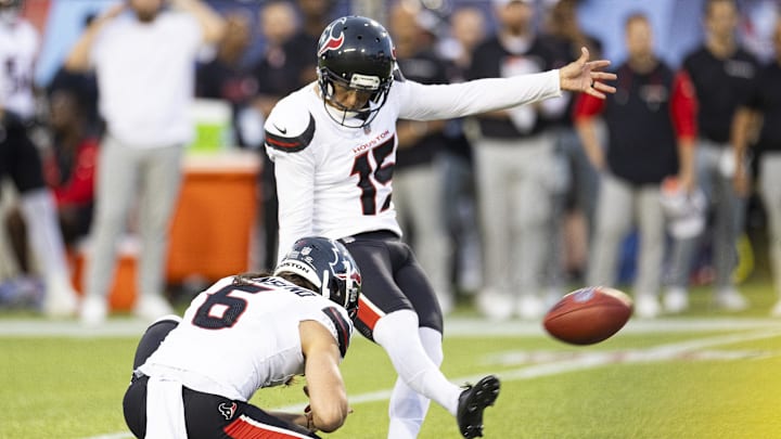 Aug 1, 2024; Canton, Ohio, USA; Houston Texans kicker Ka’imi Fairbairn (15) kicks the point after try on a hold by punter Tommy Townsend (6) during the first quarter against the Chicago Bears at Tom Benson Hall of Fame Stadium. Mandatory Credit: Scott Galvin-Imagn Images Aug 1, 2024; Canton, Ohio, USA; Houston Texans kicker Ka’imi Fairbairn (15) kicks the point after try on a hold by punter Tommy Townsend (6) during the first quarter against the Chicago Bears at Tom Benson Hall of Fame Stadium. Mandatory Credit: Scott Galvin-Imagn Images