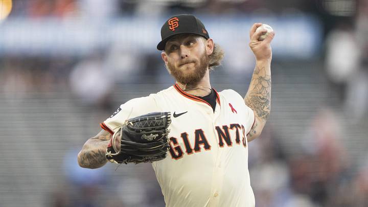 San Francisco, California, USA;  San Francisco Giants pitcher Carson Whisenhunt (88) pitches during the first inning against the Chicago Cubs at Oracle Park. Mandatory Credit: Stan Szeto-Imagn Images