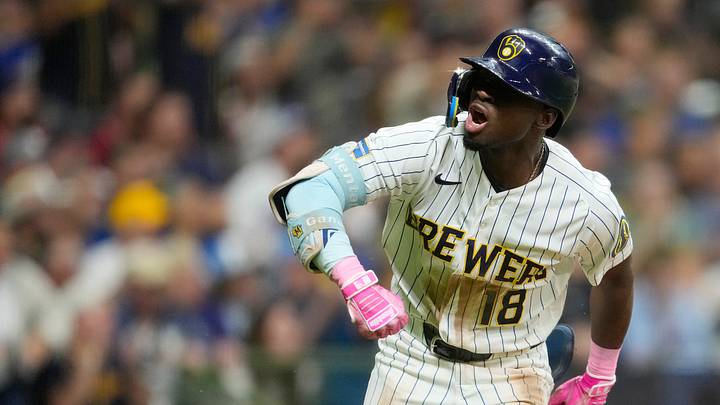 Texas Rangers v Milwaukee Brewers
