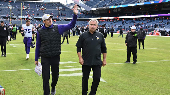Oct 15, 2023; Chicago, Illinois, USA; Minnesota Vikings head coach Kevin O'Connell waves to fans as he walks off the field following a 19-13 win over the Chicago Bears at Soldier Field. Mandatory Credit: Jamie Sabau-Imagn Images Oct 15, 2023; Chicago, Illinois, USA; Minnesota Vikings head coach Kevin O'Connell waves to fans as he walks off the field following a 19-13 win over the Chicago Bears at Soldier Field. Mandatory Credit: Jamie Sabau-Imagn Images
