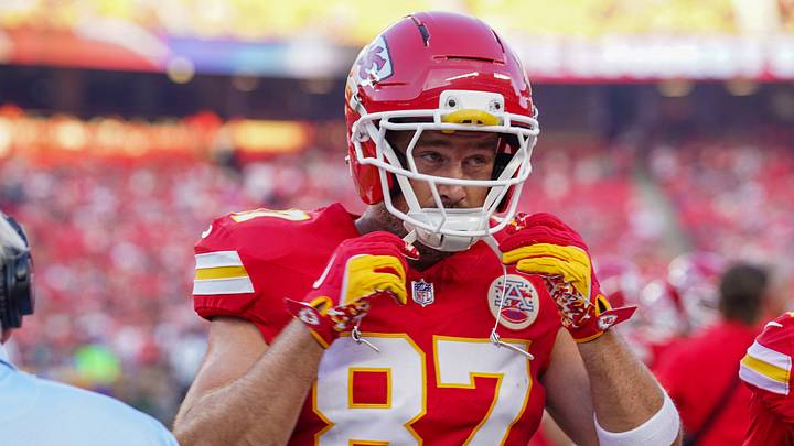 Kansas City Chiefs tight end Travis Kelce (87) on field against the Seattle Seahawks after introductions prior to the game at Arrowhead Stadium. Mandatory Credit: Denny Medley-Imagn Images Kansas City Chiefs tight end Travis Kelce (87) on field against the Seattle Seahawks after introductions prior to the game at Arrowhead Stadium. Mandatory Credit: Denny Medley-Imagn Images