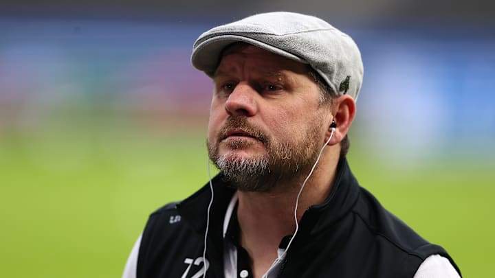 Steffen Baumgart blickt besorgt auf die Entwicklungen im Fußball Steffen Baumgart blickt besorgt auf die Entwicklungen im Fußball