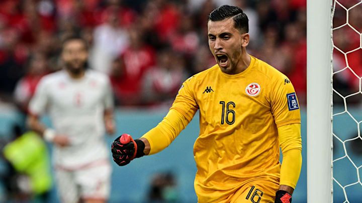 Equilibrado duelo válido pela primeira rodada da Copa do Mundo foi marcado por brilho dos goleiros 