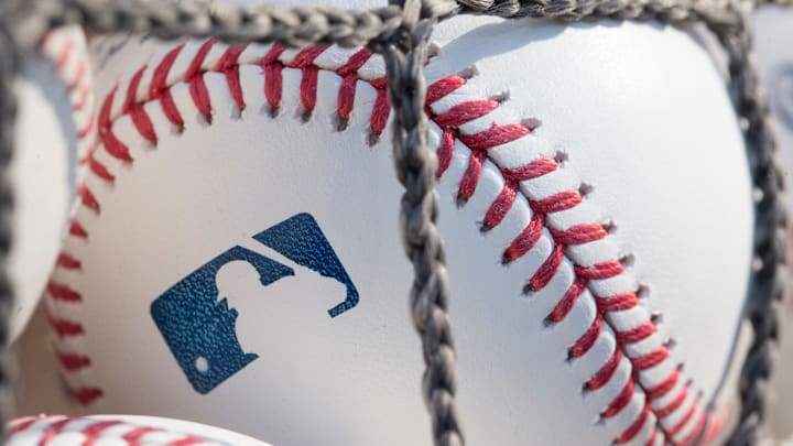 MLB