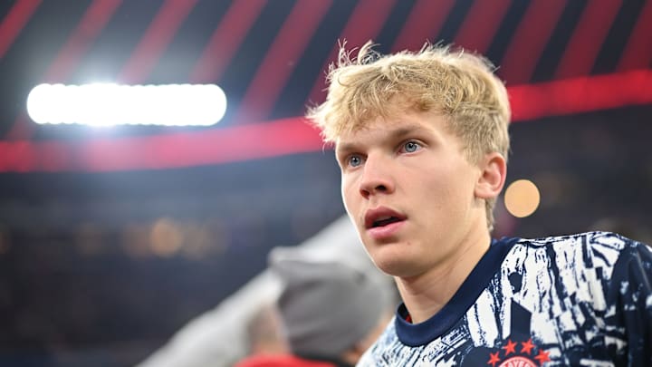 Bayern Munich midfielder Frans Kratzig open about his future.
