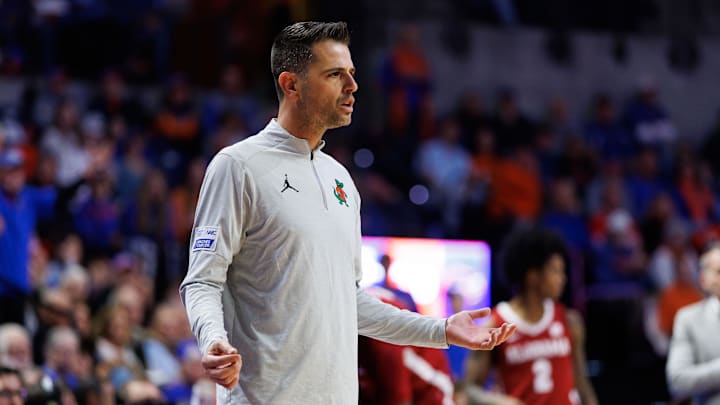 Feb 1, 2026; Gainesville, Florida, USA; Florida Gators head coach Todd Golden questions a call against the Alabama Crimson Tide during the first half at Exactech Arena at the Stephen C. O'Connell Center. Mandatory Credit: Matt Pendleton-Imagn Images Feb 1, 2026; Gainesville, Florida, USA; Florida Gators head coach Todd Golden questions a call against the Alabama Crimson Tide during the first half at Exactech Arena at the Stephen C. O'Connell Center. Mandatory Credit: Matt Pendleton-Imagn Images