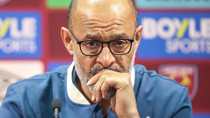 West Ham board stand firm and back their manager Nuno Espírito Santo for the rest of the season. 