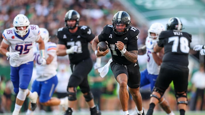 USF quarterback Byrum Brown  makes his presence known with this run against Boise State.