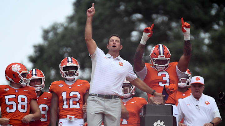 Clemson and Dabo Swinney added their first linebacker in the 2026 class, three-star Brayden Reilly.