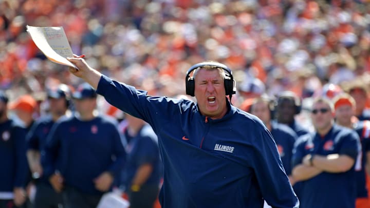 Sep 27, 2025; Champaign, Illinois, USA; Illinois Fighting Illini head coach Bret Bielema reacts during the second half against the Southern California Trojans at Memorial Stadium. Mandatory Credit: Ron Johnson-Imagn Images